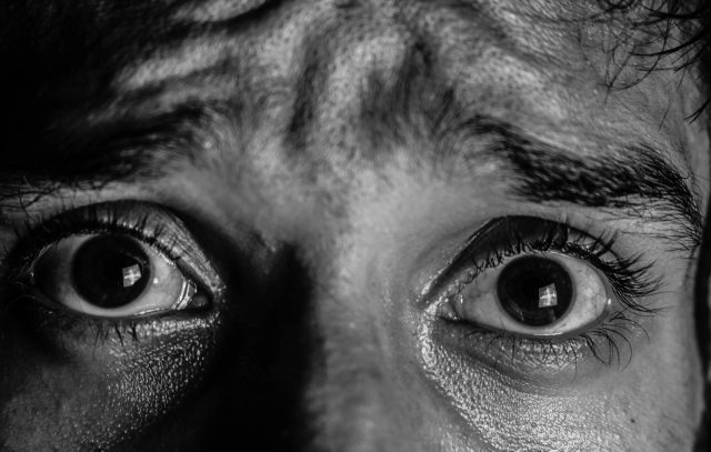 black-and-white-close-up-eyeball-2011311